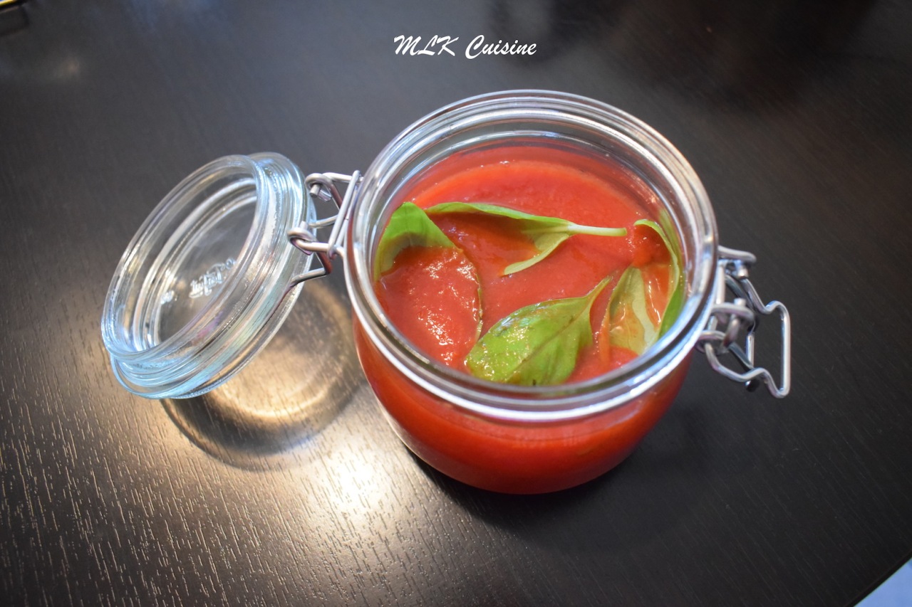 Passata di pomodoro (coulis de tomates)